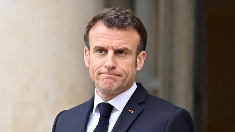 Il faut destituer et sortir Emmanuel Macron du palais du pouvoir