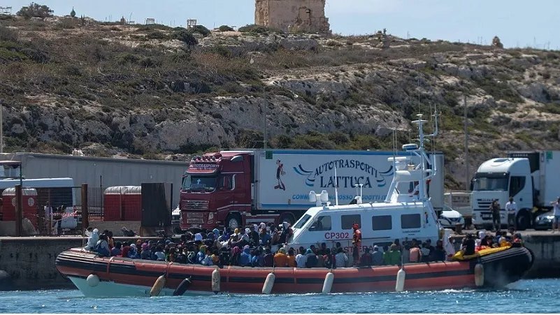 10 000 migrants, originaires d’Afrique subsaharienne, ont débarqué sur l’île de Lampedusa